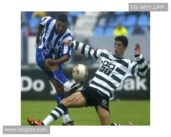 足球明星镜头下的魅力瞬间与背后故事揭秘 足球明星镜头下的魅力瞬间与背后故事揭秘